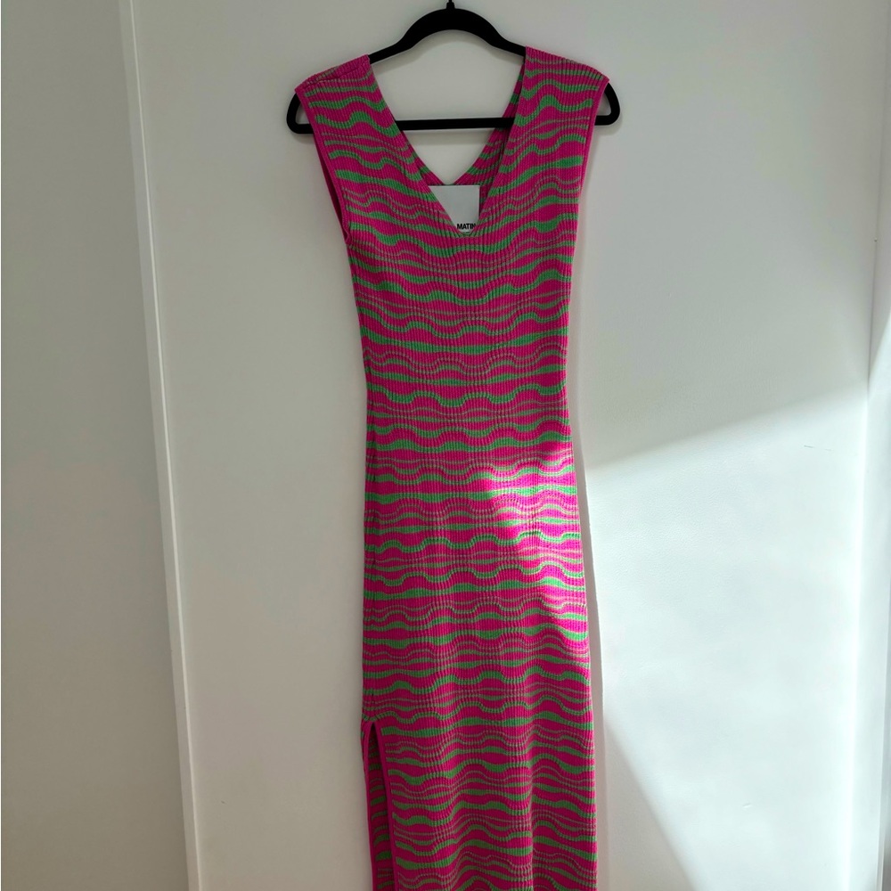 Fun pop of color and chic design midi dress